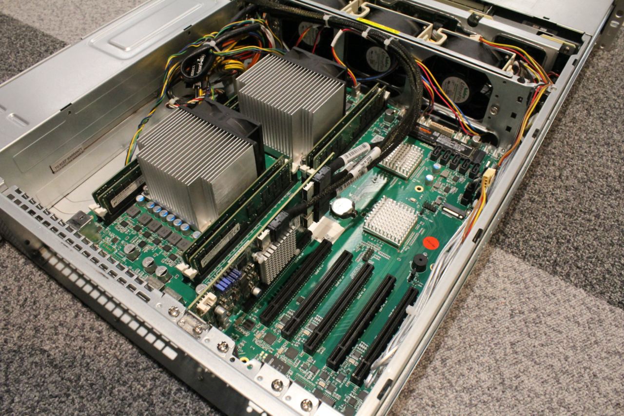 «Эльбрус-8СВ» в дата-центре: реально ли сделать «импортозамещающий» сервер