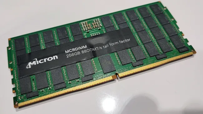 Оперативная память MCR DIMM.