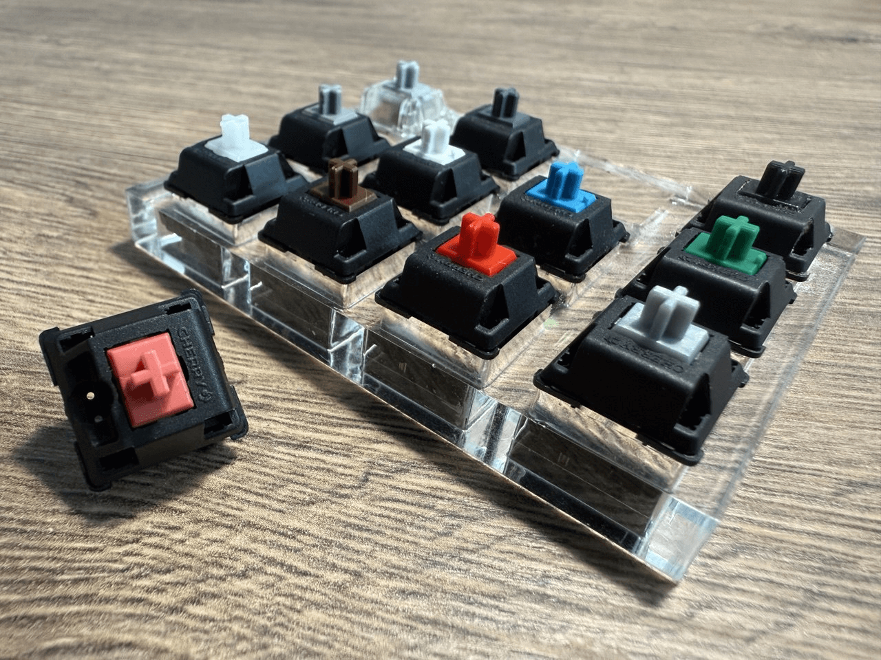 Фото пробника свитчей.