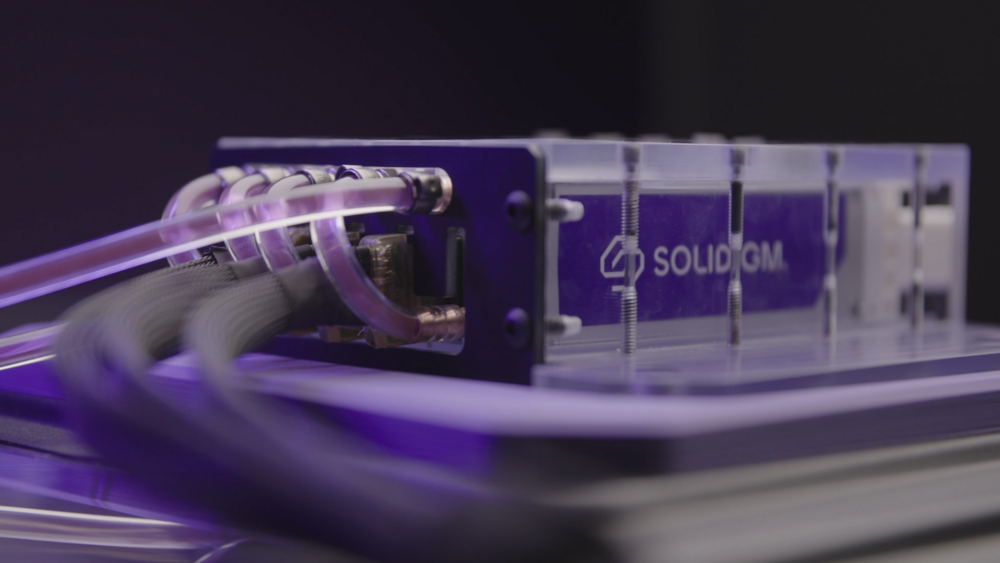 Solidigm D7-PS1010 — E1.S SSD