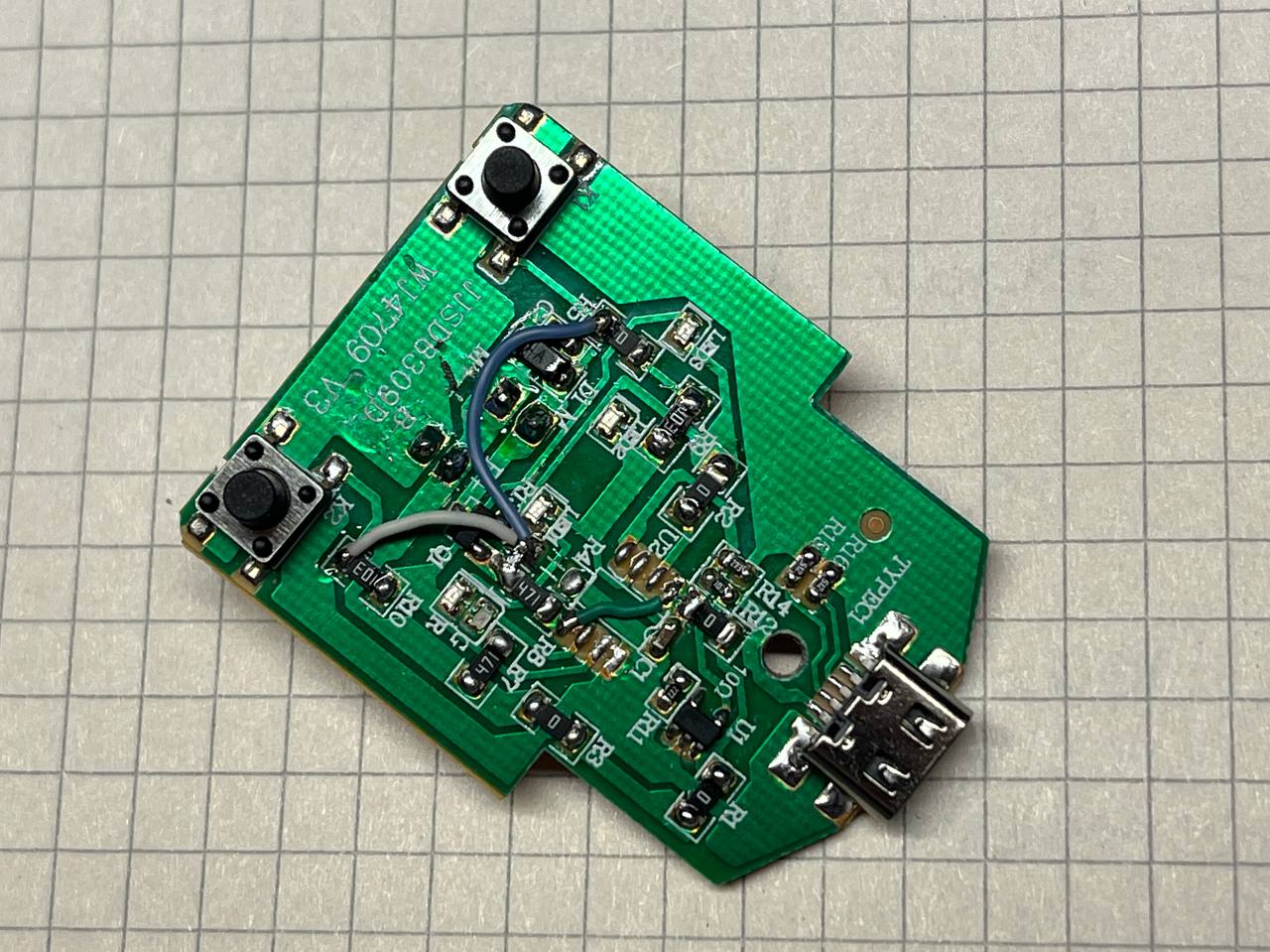 Та же плата, что на предыдущем фото, с другого ракурса.