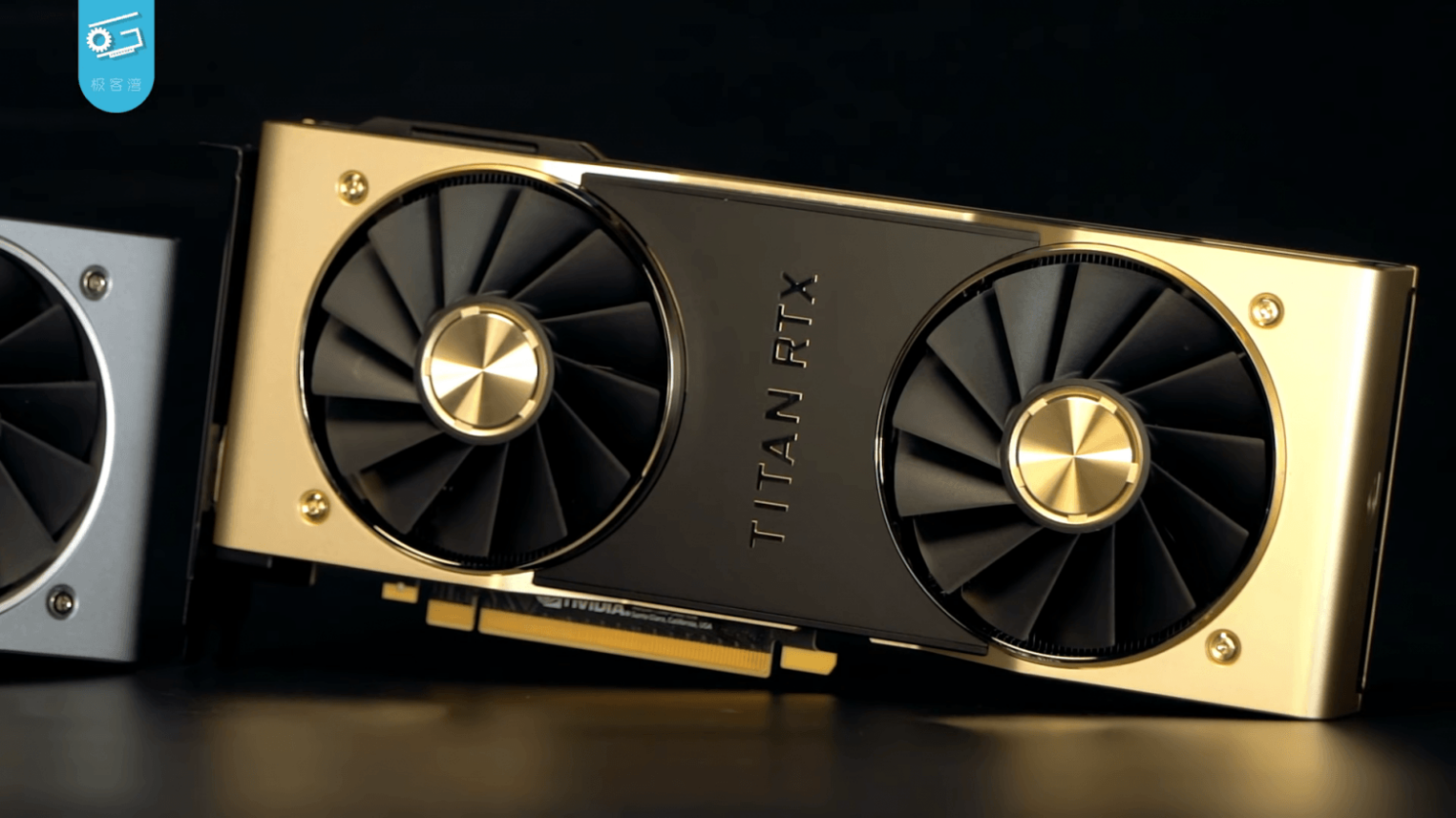 Фото видеокарты GeForce RTX 20 Series.