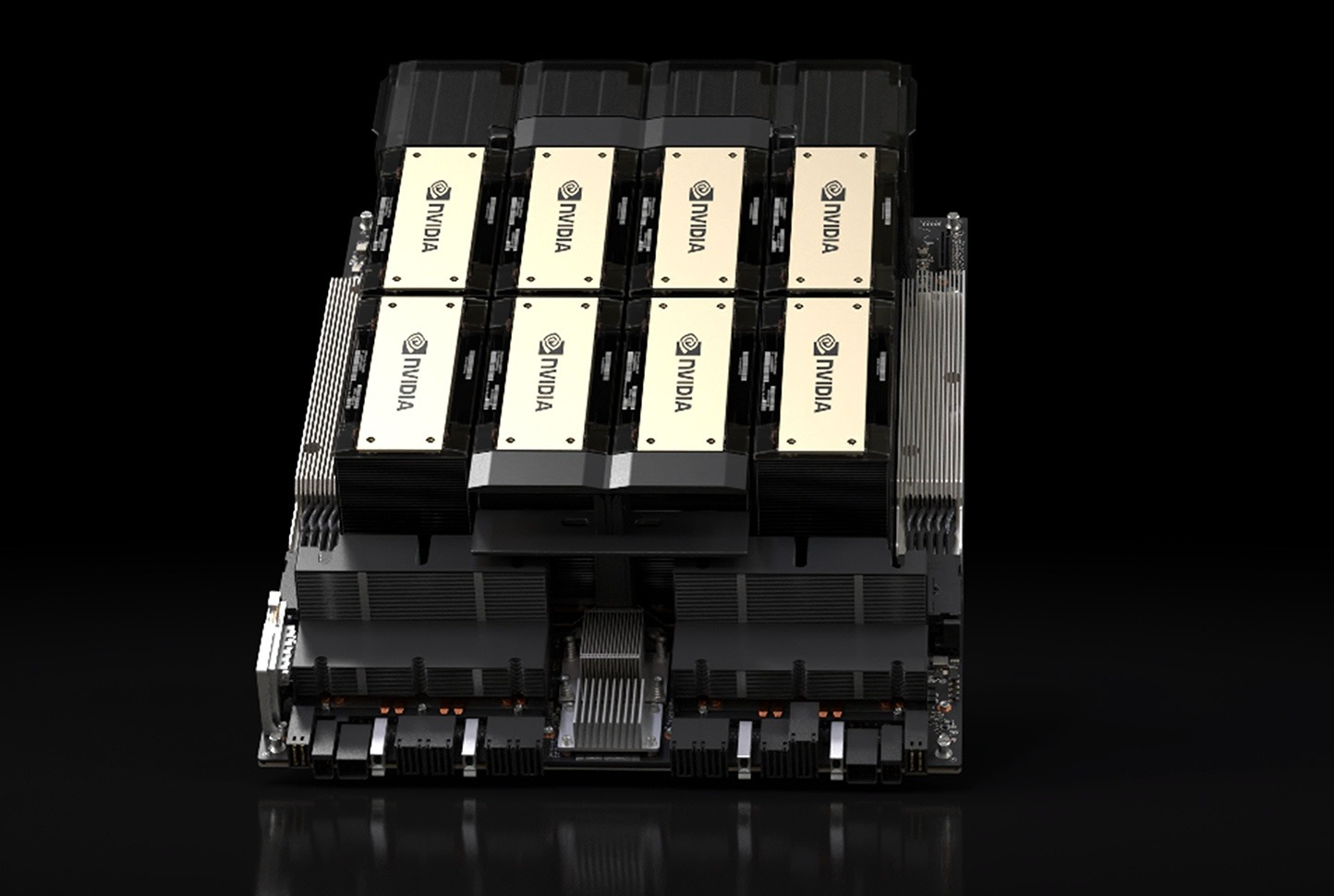 Графическая серверная плата NVIDIA HGX H200 с установленной матрицей из восьми SXM-ускорителей, расположенных в два ряда на черной печатной плате с массивными радиаторами охлаждения по бокам, на глубоком черном фоне.