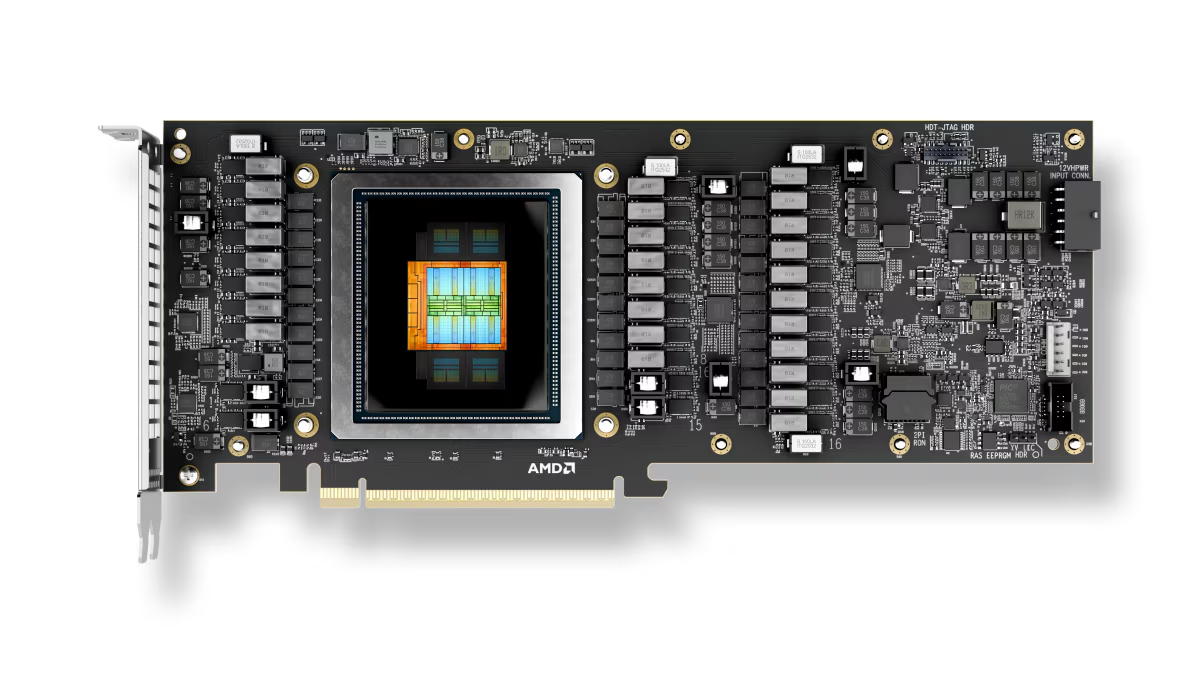 Серверный ИИ-ускоритель AMD Instinct MI350 PCIe со снятой системой охлаждения, демонстрирующий печатную плату, графический чип и компоненты питания.