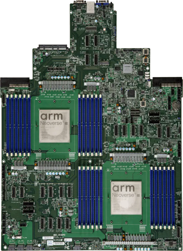 Материнская плата Supermicro с двумя процессорами ARM Neoverse и синими слотами для оперативной памяти на зеленом текстолите