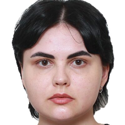 Арина Жи́жилева