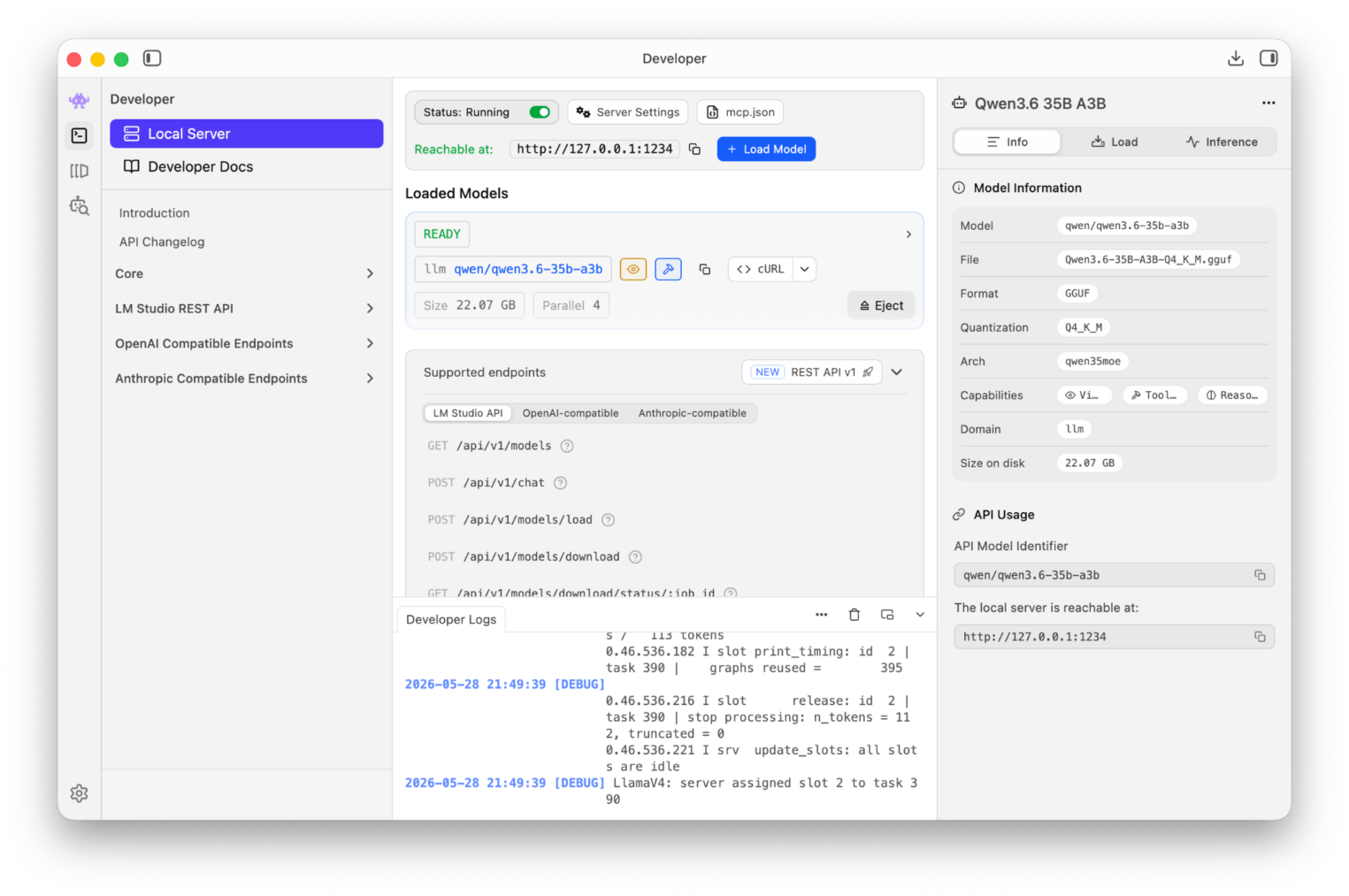 Скриншот интерфейса LM Studio на macOS, открытого на вкладке «Developer». В верхней части центральной панели отображается статус сервера «Running» с адресом http://127.0.0.1:1234. В блоке «Loaded Models» показана загруженная модель qwen/qwen3.6-35b-a3b размером 22.07 GB. Ниже перечислены поддерживаемые эндпоинты (LM Studio API, OpenAI-compatible, Anthropic-compatible), а в самом низу открыта панель «Developer Logs» с отладочными логами. В правой боковой панели выведена подробная информация о модели Qwen3.6 35B A3B, включая формат GGUF и квантование Q4_K_M.