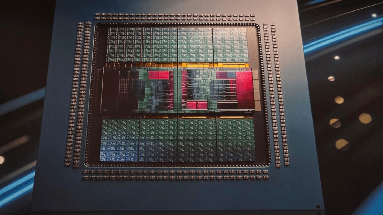 Внутренняя структура процессора AMD EPYC на подложке с чиплетами.