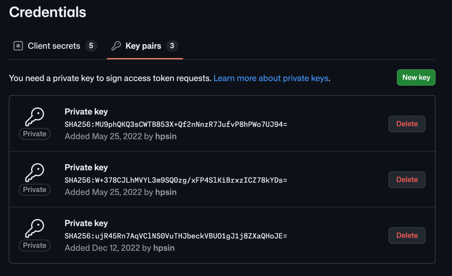 Интерфейс управления приватными ключами в новой вкладке Credentials.