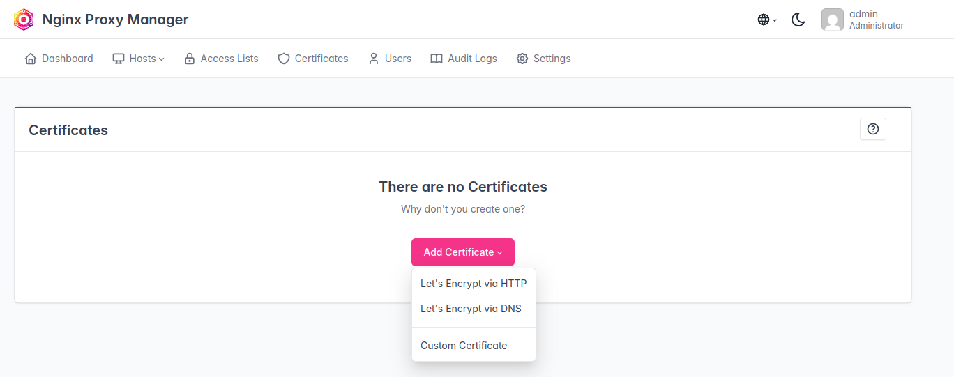 Выбор опции добавления собственного пользовательского сертификата (Custom Certificate) в панели Nginx Proxy Manager.